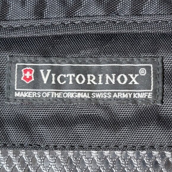 Victorinox Messenger Courier Bag with Matching Cord/Power Supply Tote Bag - Picture 7 of 10